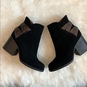 MIA HERITAGE Genessa booties